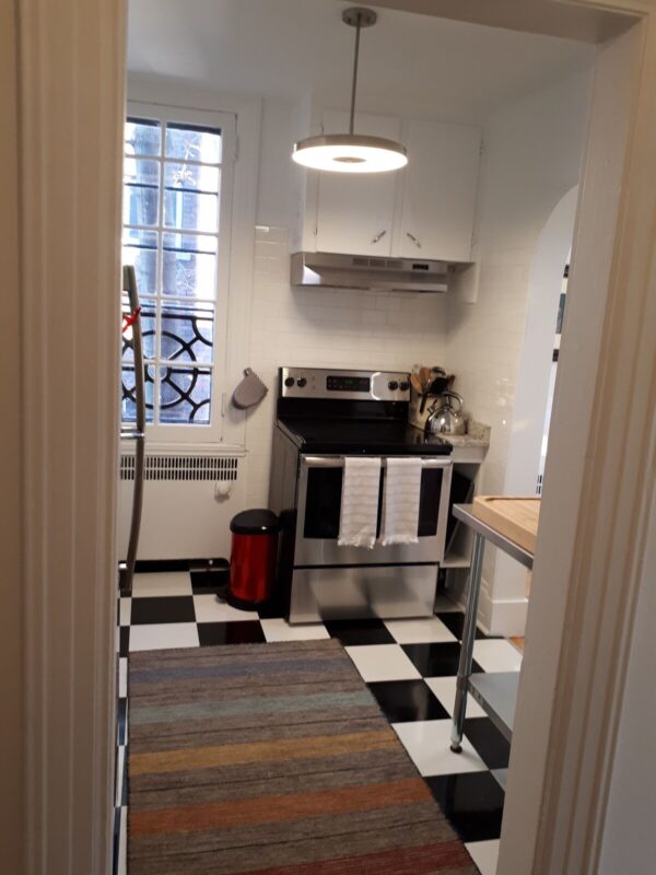 The Royale Apts. at 276 Cedar #3 - Image 4